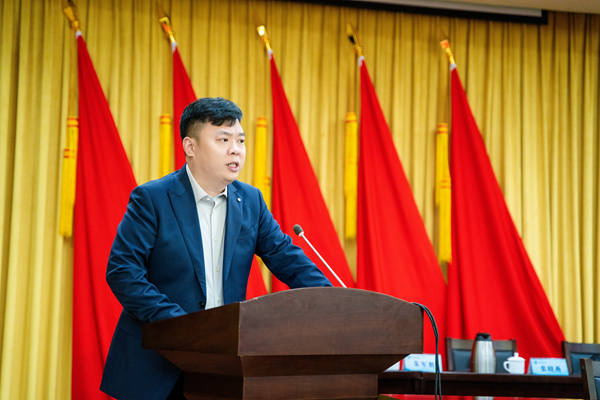 洛陽開元集團董事長許明月當(dāng)選為洛陽民建企業(yè)家協(xié)會第一屆會長